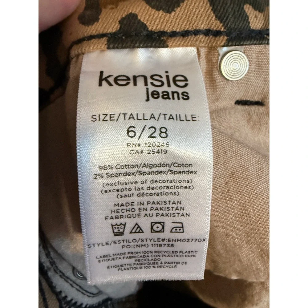 Kensie Jeans The‎ Ella High Rise Straight Snow Leopard Print Pants 6/28 NWT